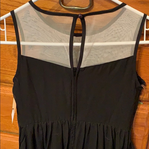 New Size 10 black/white girls formal dress - Picture 3 of 3